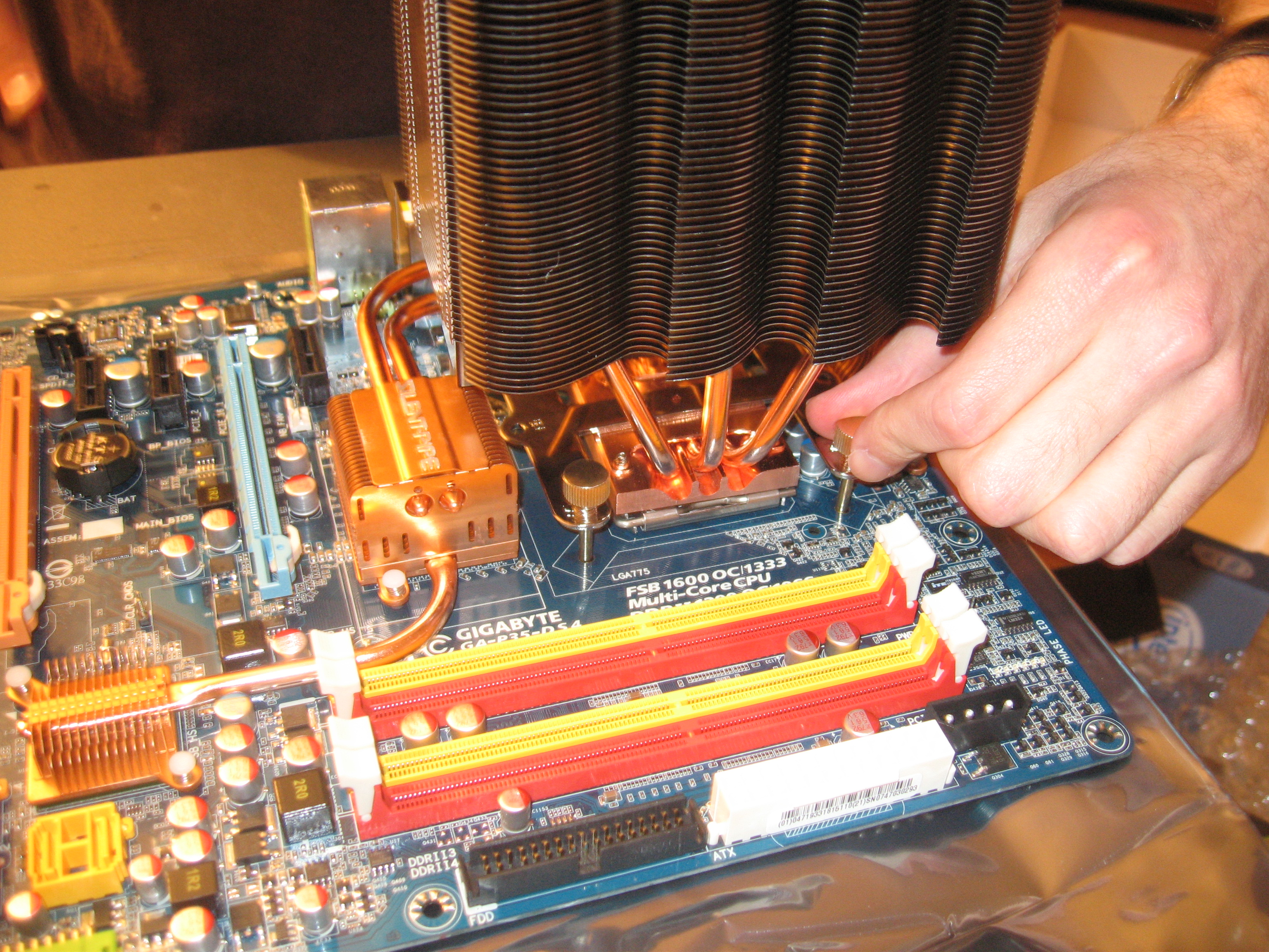 Screwd in heatsink